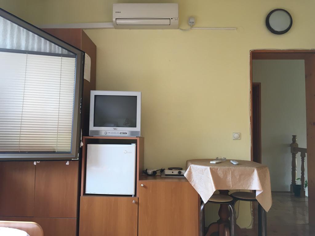 Apartamento Pansion Velickovic Niska Banja Exterior foto