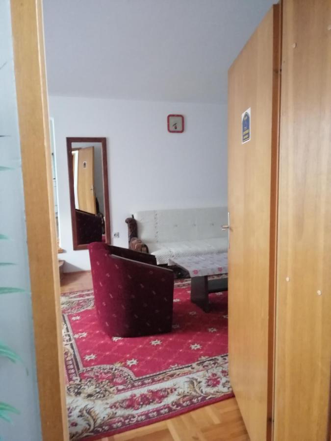 Apartamento Pansion Velickovic Niska Banja Exterior foto